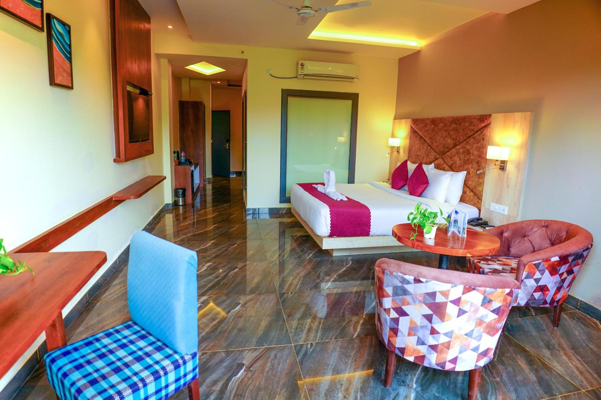 Aachman River And Valley View Resort Dharamshala - A Riverside Resort With Balcony View ภายนอก รูปภาพ