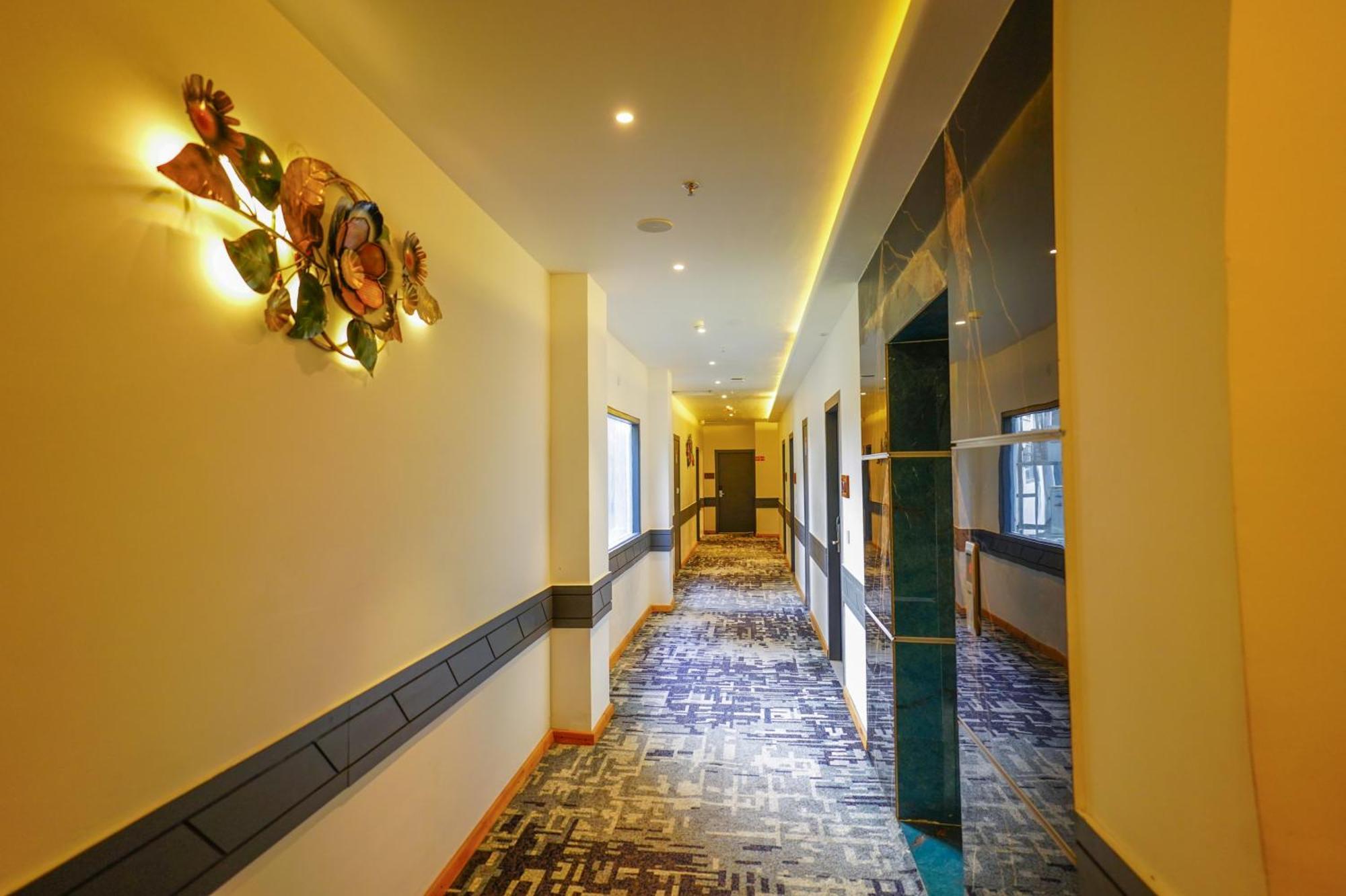 Aachman River And Valley View Resort Dharamshala - A Riverside Resort With Balcony View ภายนอก รูปภาพ